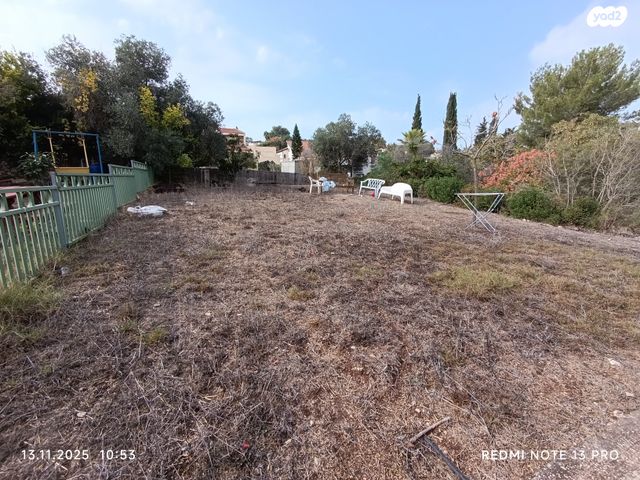 יחידת דיור, אלה, שאר העיר, כפר ורדים