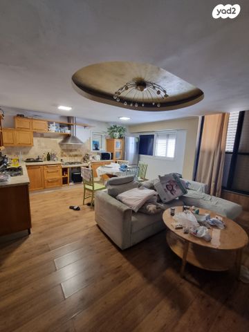 גג/ פנטהאוז, סוקולוב 70, מרכז, קרית עבודה, חולון