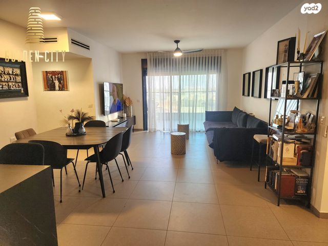 שדרות בן צבי 126