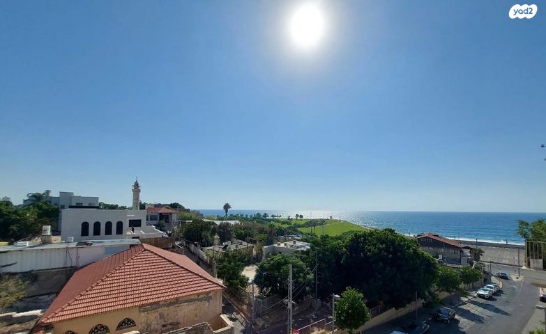 גג/ פנטהאוז, עג'מי, גבעת העליה, תל אביב יפו