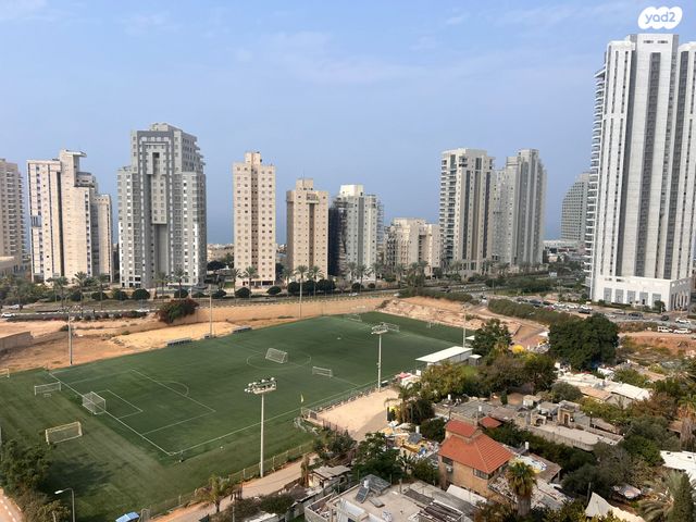 דירה, אמנון ליפקין שחק, נוף הטיילת, נתניה