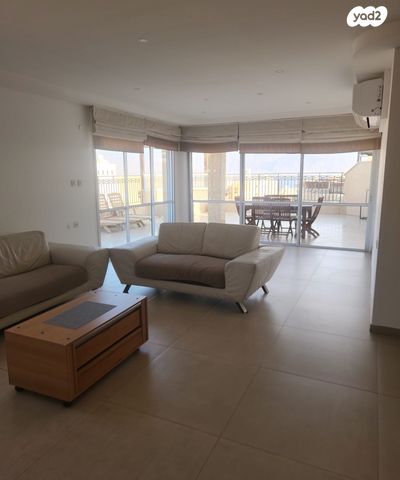 גג/ פנטהאוז