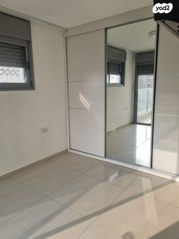 דירה, דרך שמשון צור 1, רחובות הצעירה, רחובות