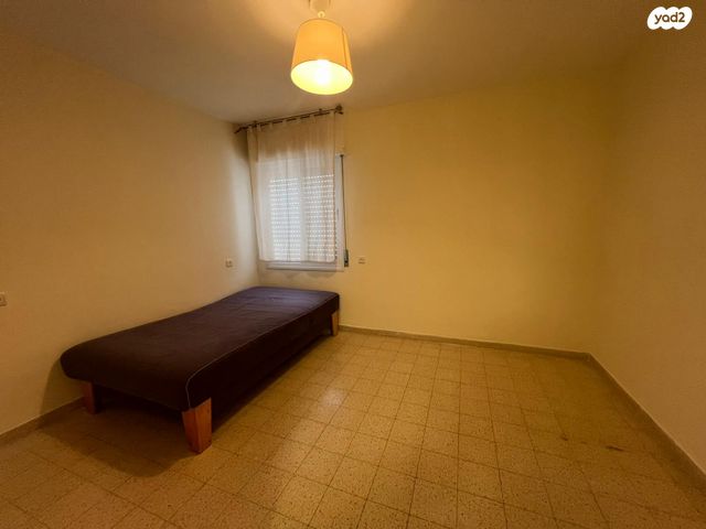 דירה, חנה סנש, מוצקין הותיקה, קרית מוצקין