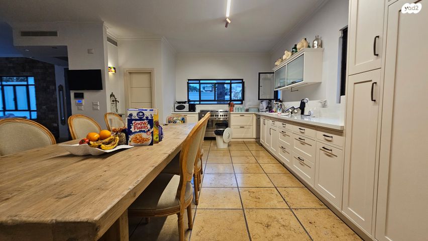 בית פרטי/ קוטג', שמחה הולצברג 1, גולן, רמת השרון