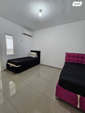 דירה, קרית אתא