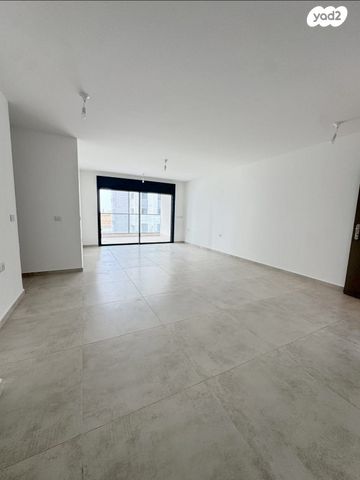 דירה, כרמי הנדיב, אחוזת רוטנר, קרית מלאכי