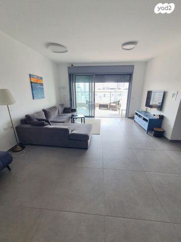 דירה, אגמים, נתניה