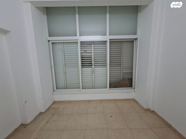 דירה, שאול 39, נווה שאנן, חיפה