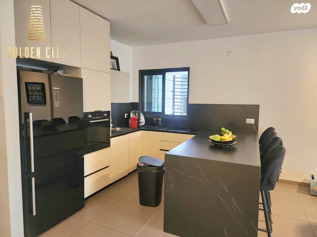 דירה, שדרות בן צבי 126, אגמים, נתניה