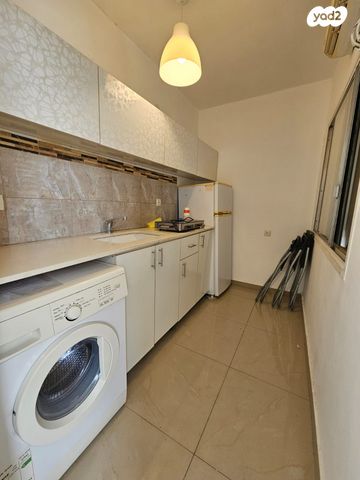 שדרות ההסתדרות 12