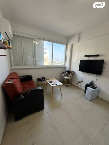 דירה, דוד רזיאל 67, תל עמל, חיפה