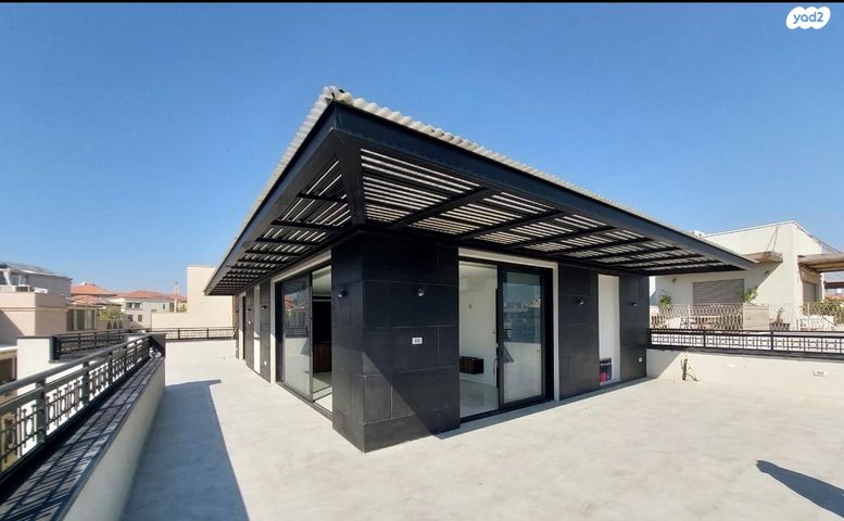 גג/ פנטהאוז, עג'מי, גבעת העליה, תל אביב יפו