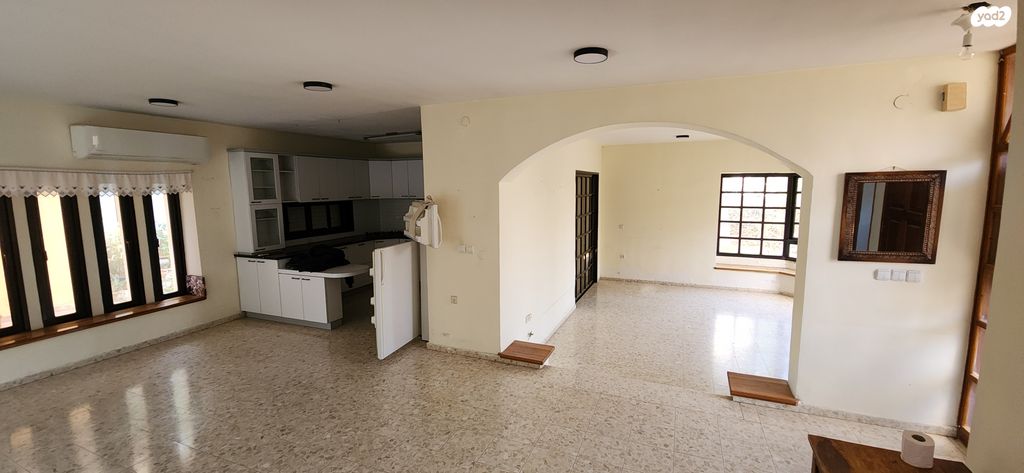 בית פרטי/ קוטג', אורנית