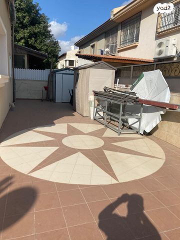 בית פרטי/ קוטג', מיכה רייסר, קרית מנחם בגין, רמלה