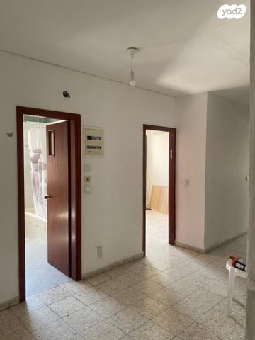 בית פרטי/ קוטג', מיכה רייסר, קרית מנחם בגין, רמלה