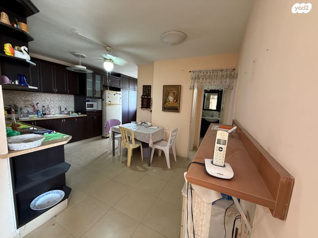 דירה, דרך ההגנה, נווה ברבור, כפר שלם מערב, תל אביב יפו