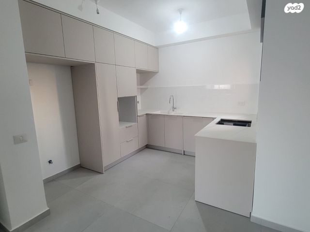 אמנון ליפקין שחק 6