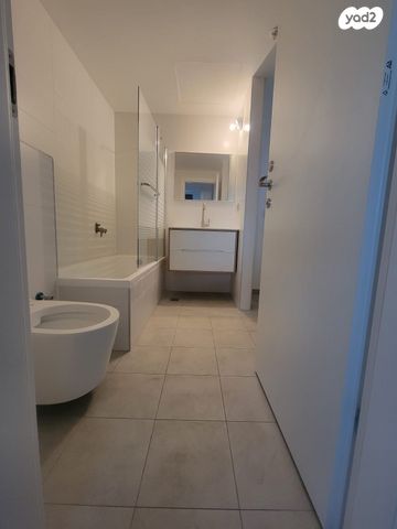 דירה, אמנון ליפקין שחק 6, נוף הטיילת, נתניה