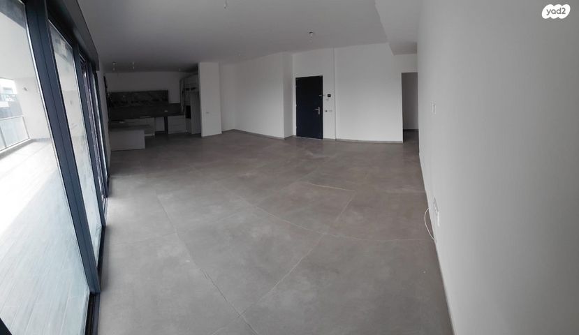 דירה, הרצליה