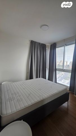 דירה, אהוד מנור, עיר ימים, נתניה