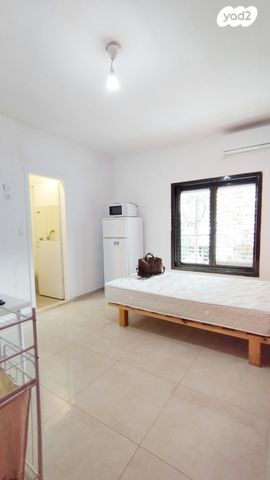 יחידת דיור, אריה בן אליעזר, רמז, מערב ותיק, ראשון לציון