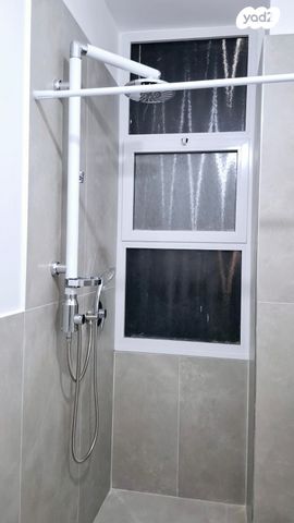 דירה, רמב"ם 25, מרכז העיר, חדרה