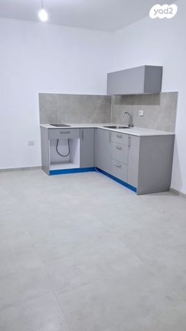 דירה, רמב"ם 25, מרכז העיר, חדרה