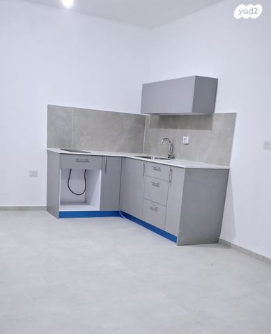 דירה, רמב"ם 25, מרכז העיר, חדרה