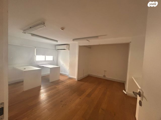 חנויות/ שטח מסחרי, פרישמן 15, הצפון הישן - דרום, תל אביב יפו