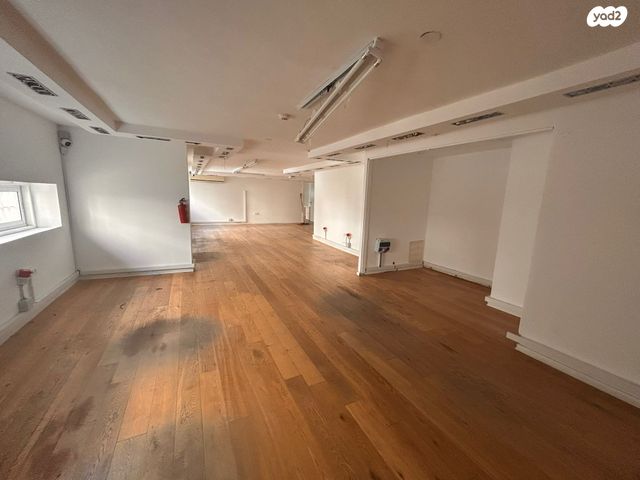 חנויות/ שטח מסחרי, פרישמן 15, הצפון הישן - דרום, תל אביב יפו