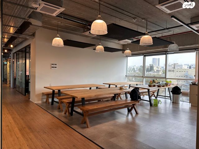 משרדים, יגאל אלון, יד אליהו, תל אביב יפו