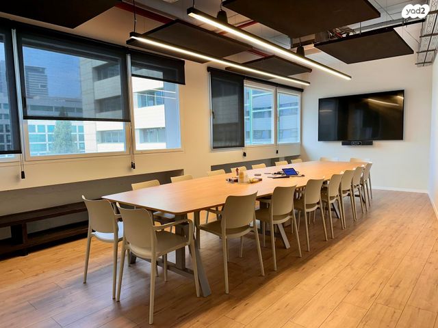 משרדים, יגאל אלון, יד אליהו, תל אביב יפו