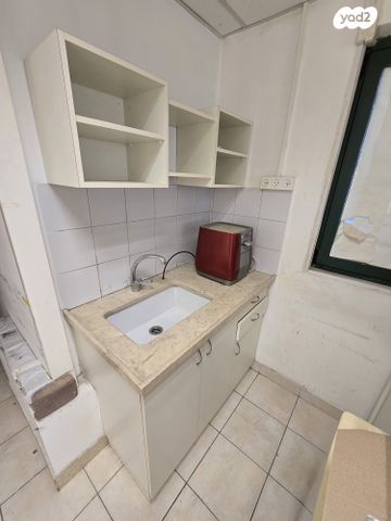 משרדים, שדרות שז"ר 31, שכונה ג', באר שבע