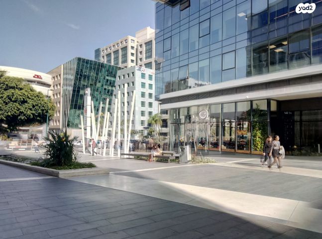 קליניקות, ראול ולנברג, עתידים, אזור התעסוקה רמת החייל, תל אביב יפו