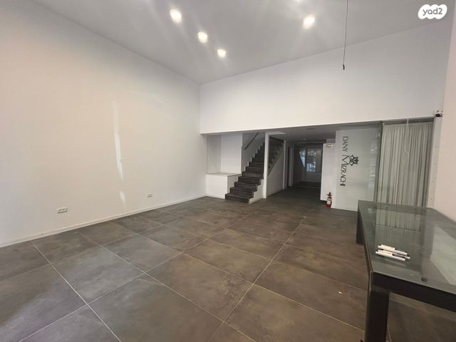 חנויות/ שטח מסחרי, פרישמן 15, הצפון הישן - דרום, תל אביב יפו