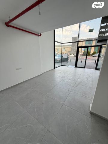 חנויות/ שטח מסחרי, גדוד ברק, העיר העתיקה, טבריה