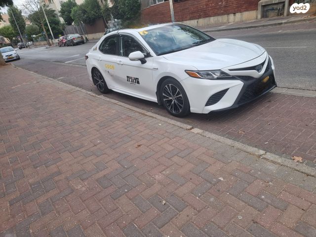 מודעת רכב טויוטה קאמרי