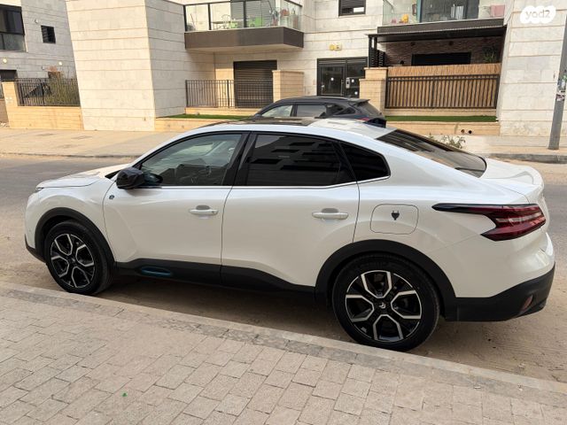 סיטרואן e-C4 X