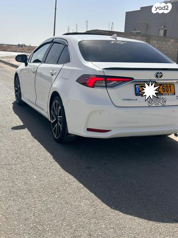 טויוטה קורולה