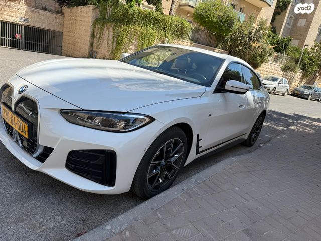 מודעת רכב ב מ וו i4