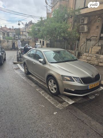 סקודה אוקטביה 