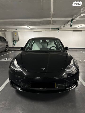 טסלה מודל 3