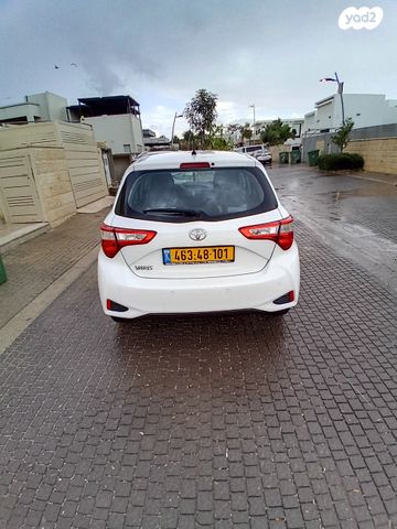 טויוטה יאריס