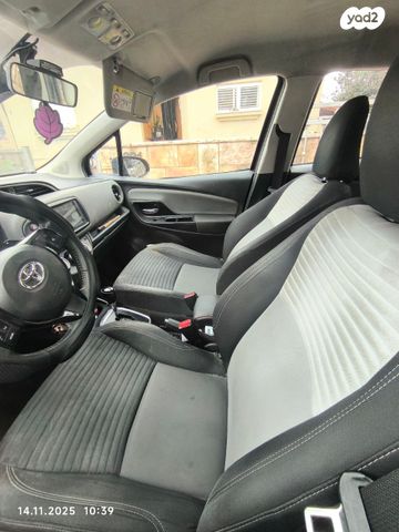 טויוטה יאריס