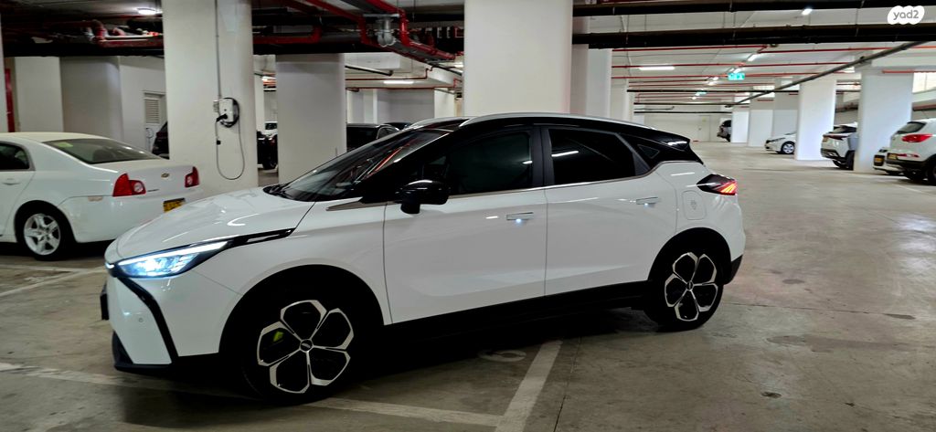 ג׳ילי Geometry C