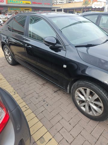 סקודה אוקטביה