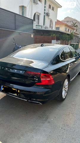 וולוו S90