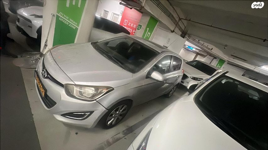 מודעת רכב יונדאי i20
