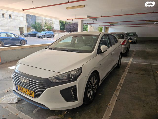 יונדאי איוניק